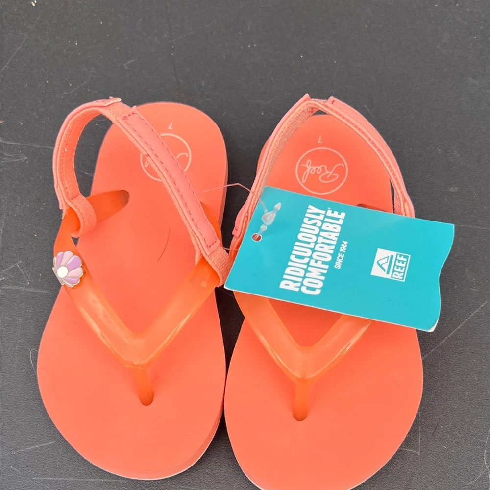 Reef Vibrant Coral Sandals - Picture 1 of 2